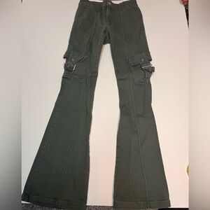 Women's Flare Cargo Jeans - Olive